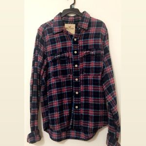 Men’s long sleeve Hollister shirt